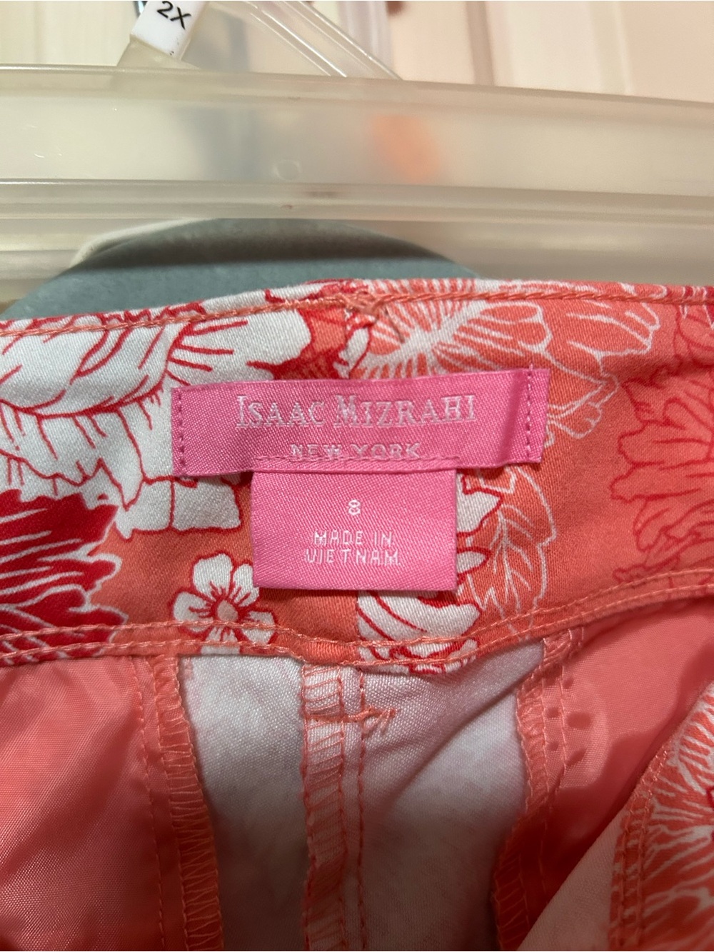 Isaac Mizrahi Coral and White Floral Denim Shorts - Picture 3 of 4